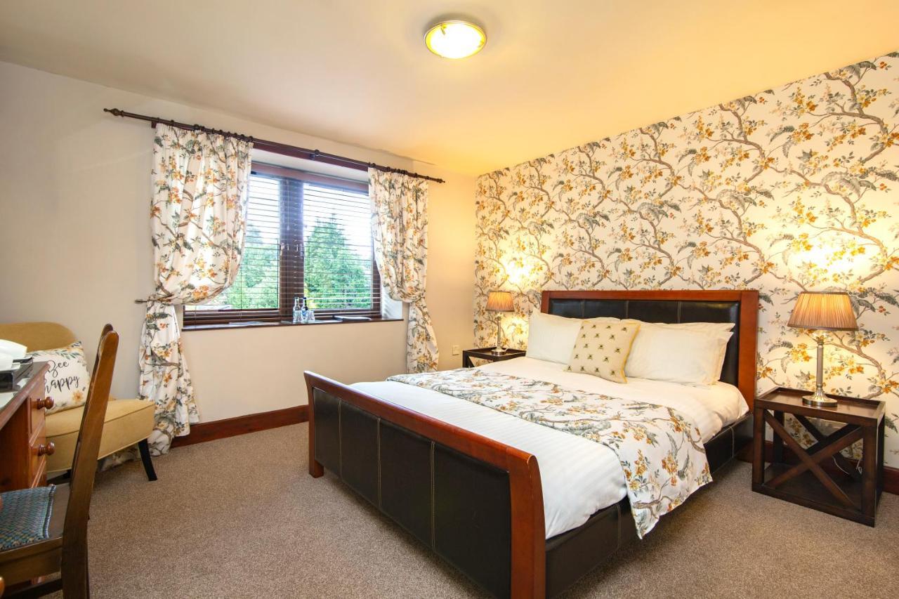 The Auld Kirk Bed & Breakfast Ballater Bagian luar foto