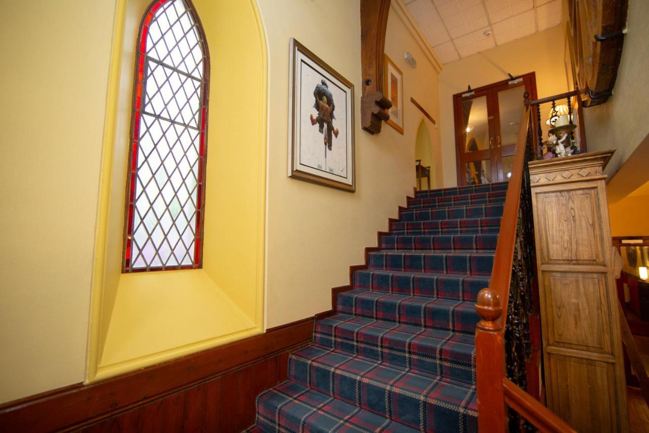 The Auld Kirk Bed & Breakfast Ballater Bagian luar foto