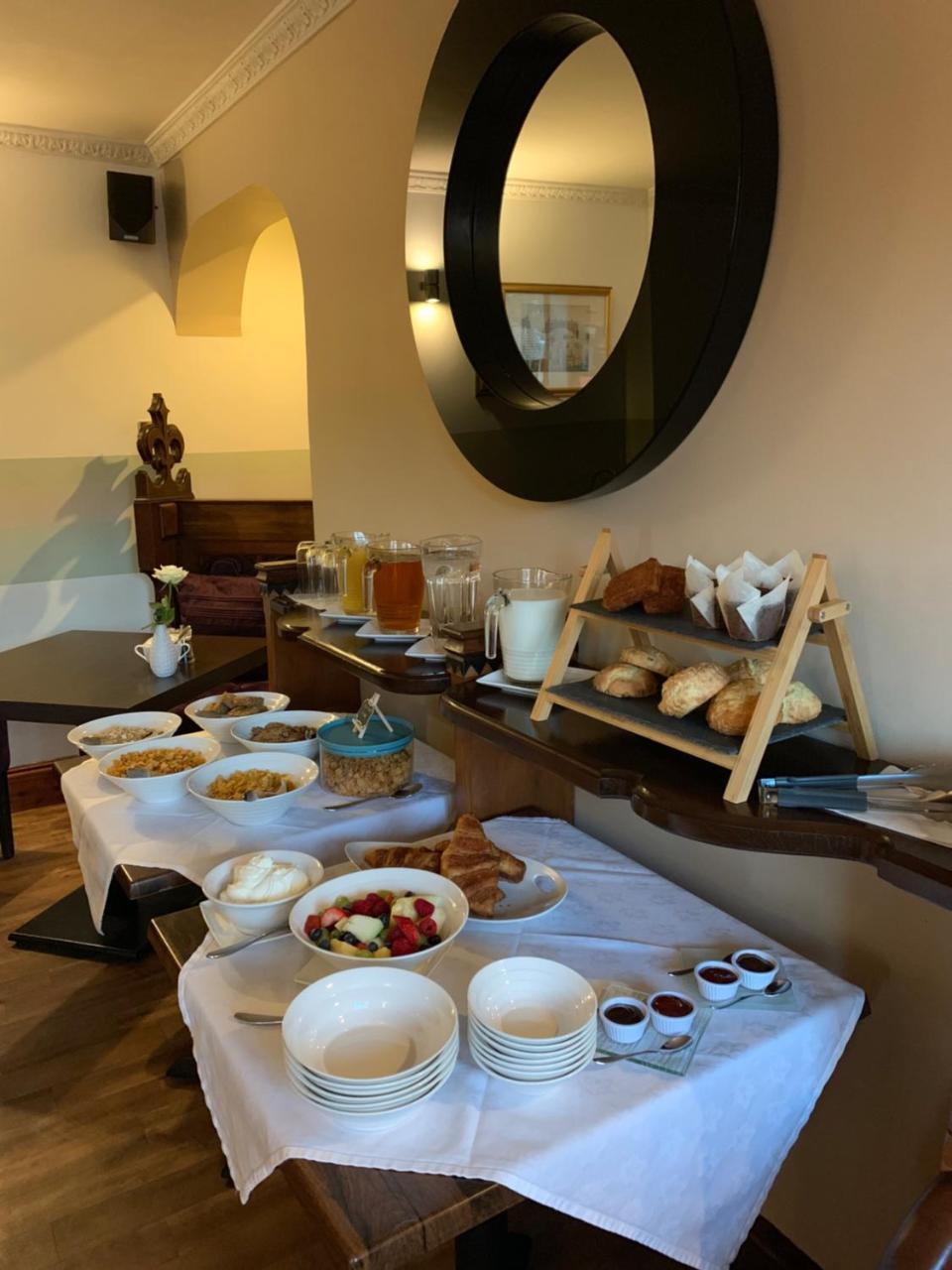 The Auld Kirk Bed & Breakfast Ballater Bagian luar foto