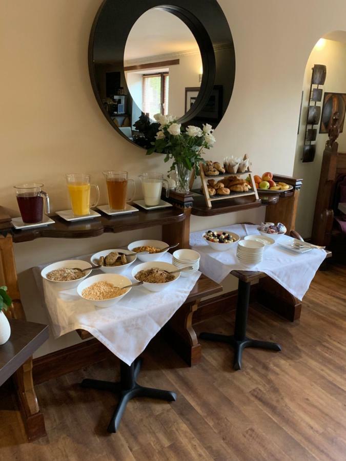 The Auld Kirk Bed & Breakfast Ballater Bagian luar foto