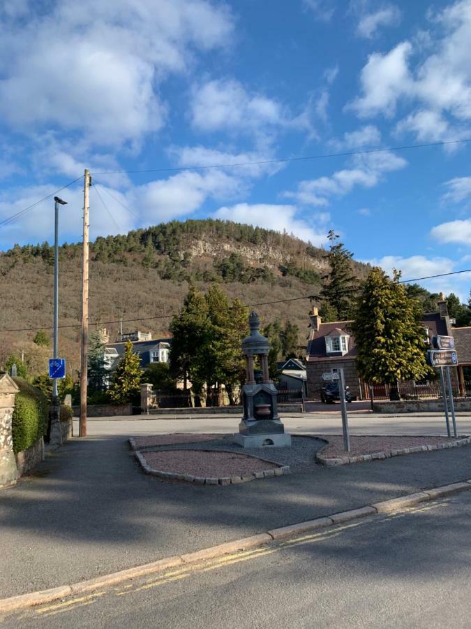 The Auld Kirk Bed & Breakfast Ballater Bagian luar foto