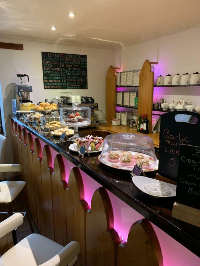 The Auld Kirk Bed & Breakfast Ballater Bagian luar foto